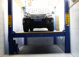 汽車(chē)舉升機(jī)